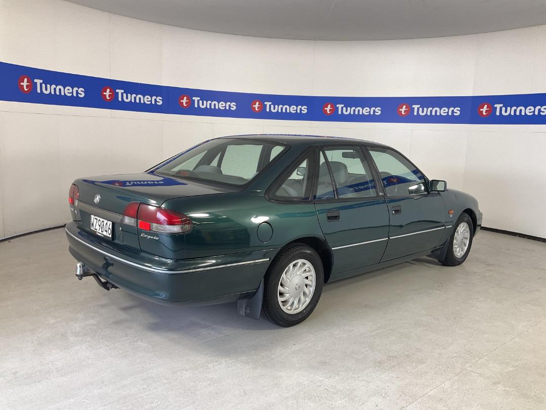 Photo '7' of Holden Commodore Photo '7' of Holden Commodore