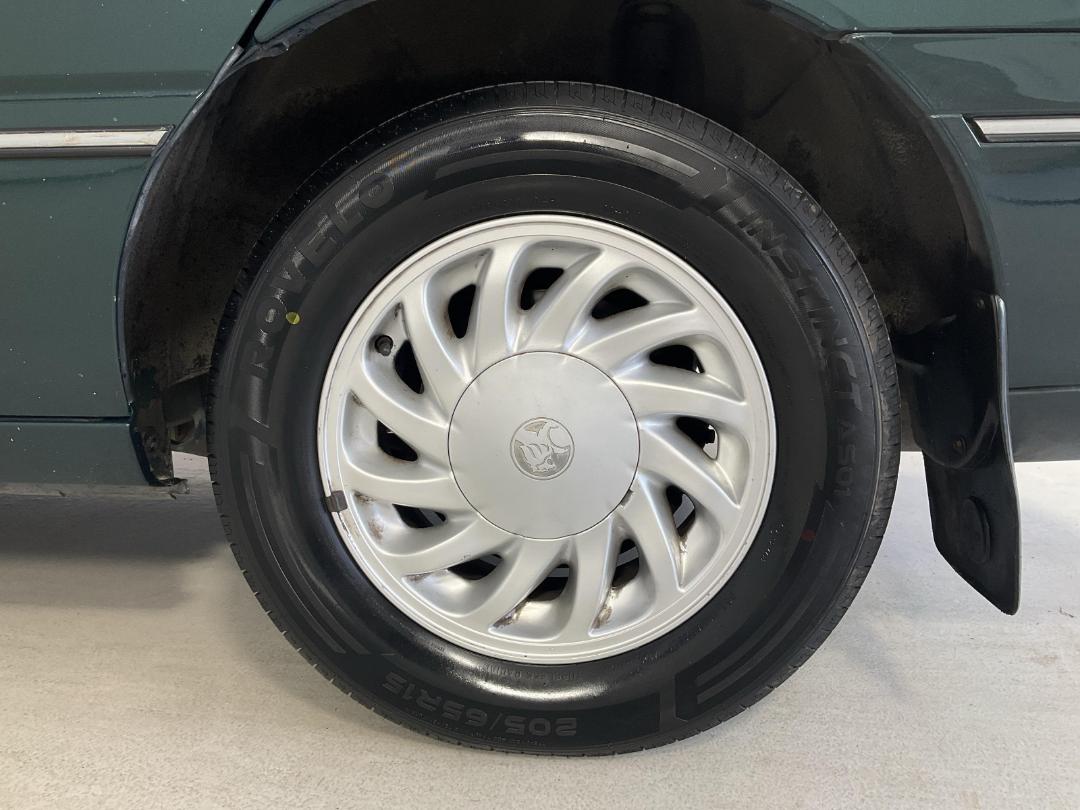 Photo '11' of Holden Commodore Photo '11' of Holden Commodore