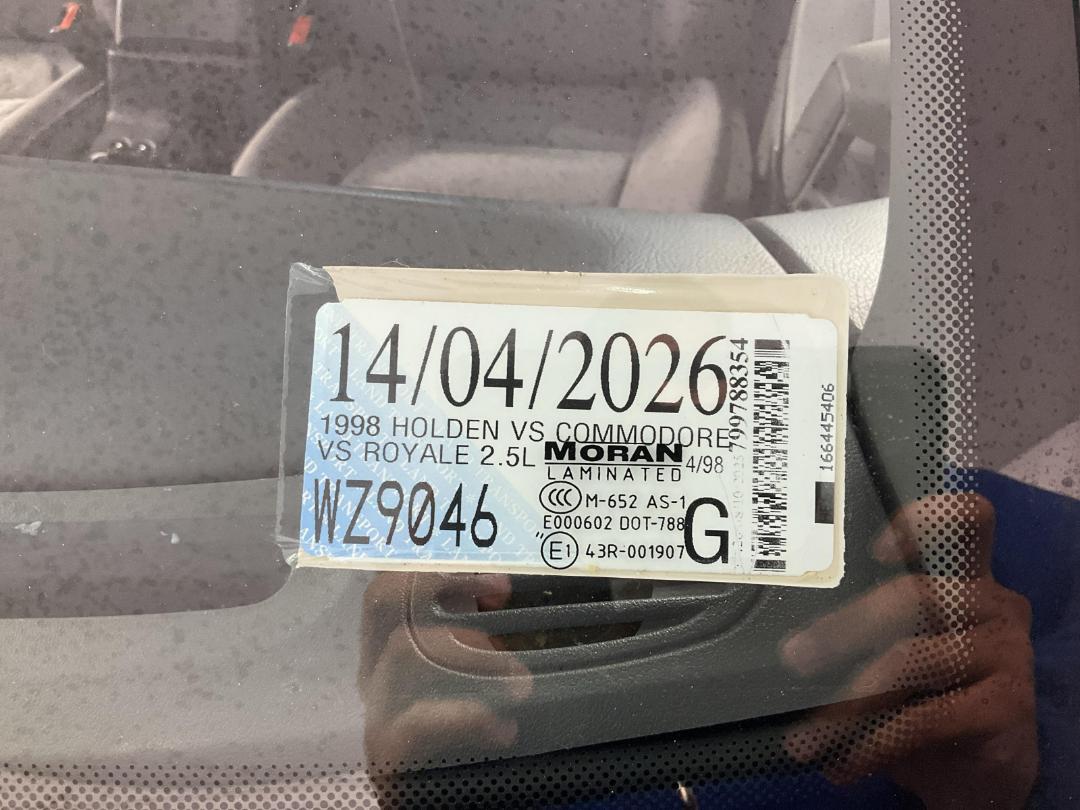 Photo '25' of Holden Commodore Photo '25' of Holden Commodore