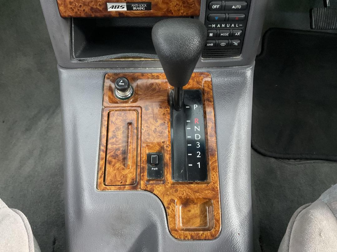 Photo '18' of Holden Commodore Photo '18' of Holden Commodore