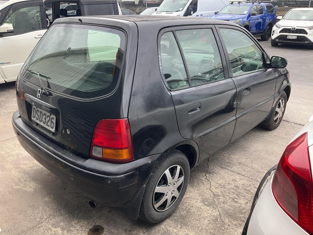 Photo '5' of Honda Logo Lachic Photo '5' of Honda Logo Lachic