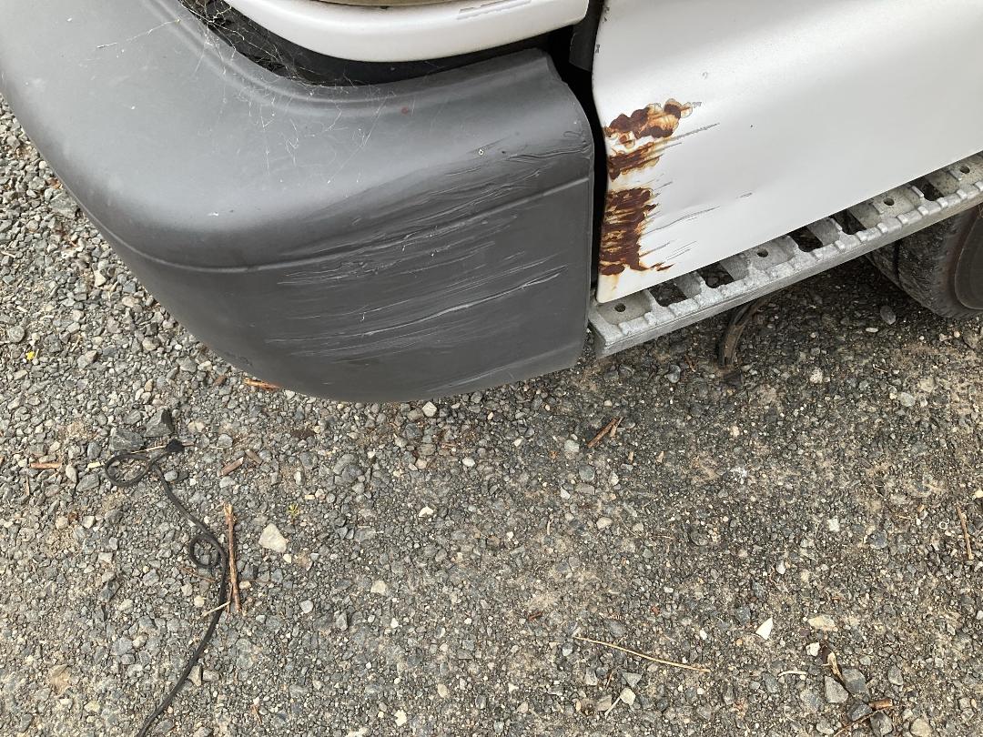 Photo '38' of Isuzu ELF Transporter