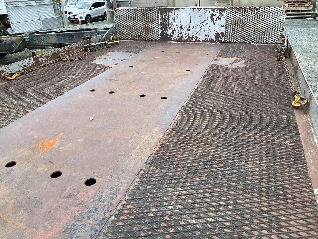 Photo '19' of Isuzu ELF Transporter