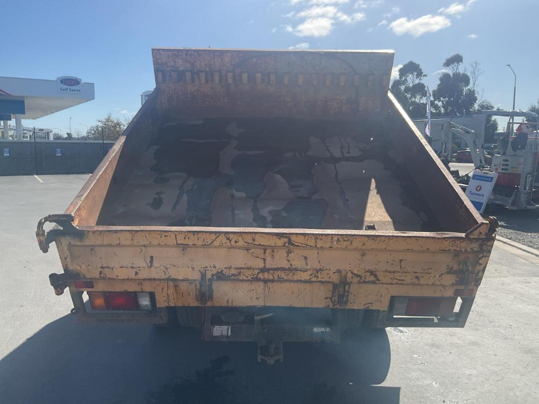 Photo '5' of Isuzu ELF NPR71 Tipper