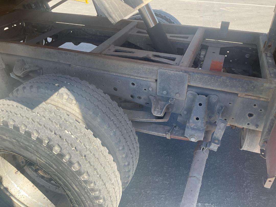 Photo '15' of Isuzu ELF NPR71 Tipper