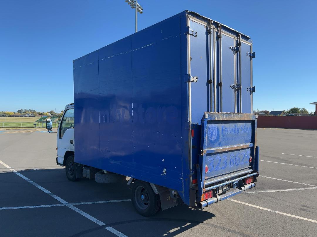 Photo '6' of Isuzu Elf Box Body