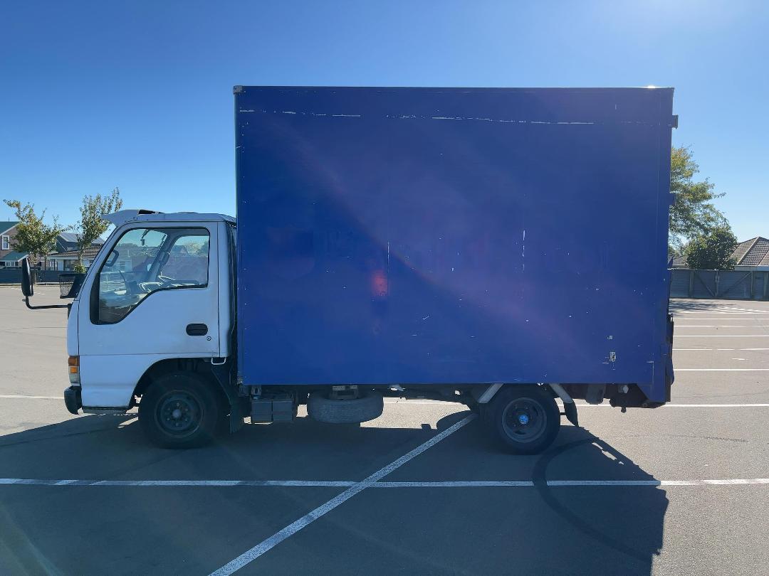 Photo '7' of Isuzu Elf Box Body