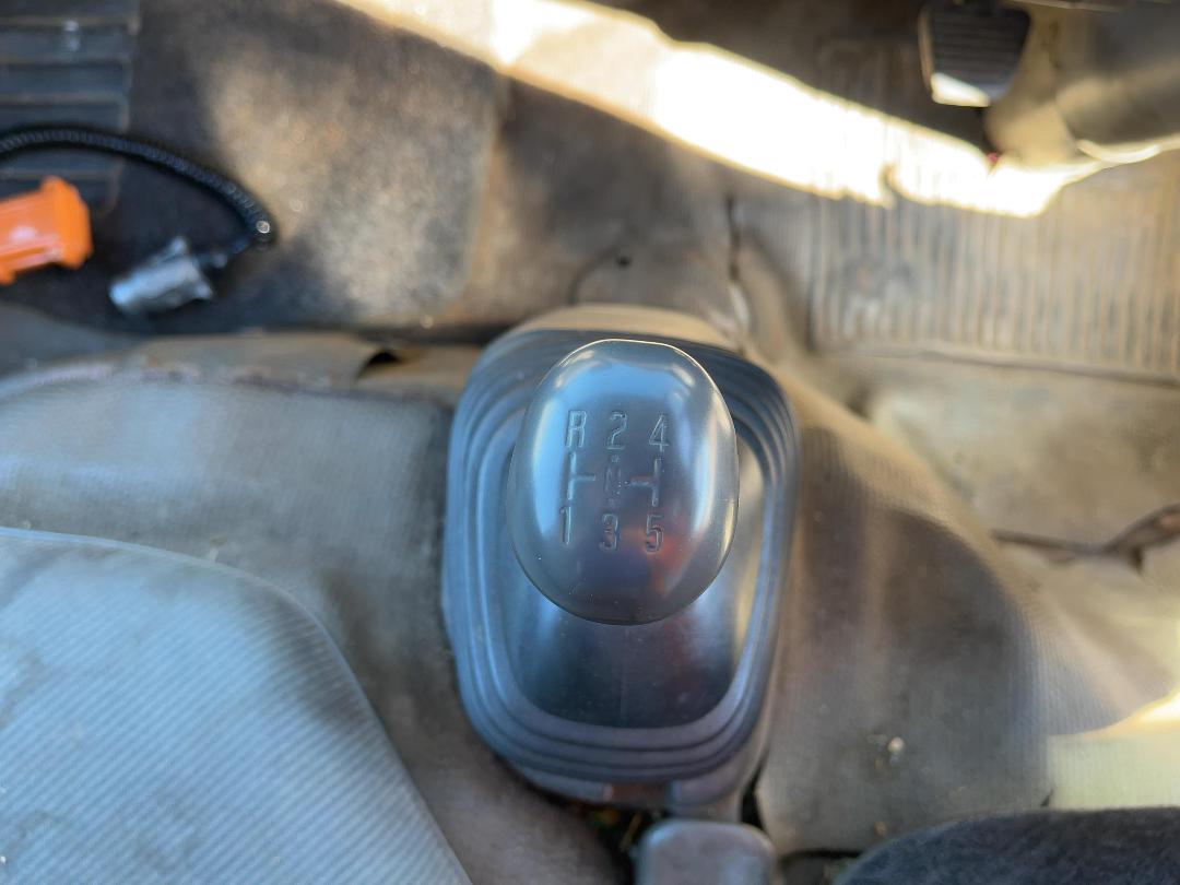 Photo '13' of Isuzu Elf Box Body