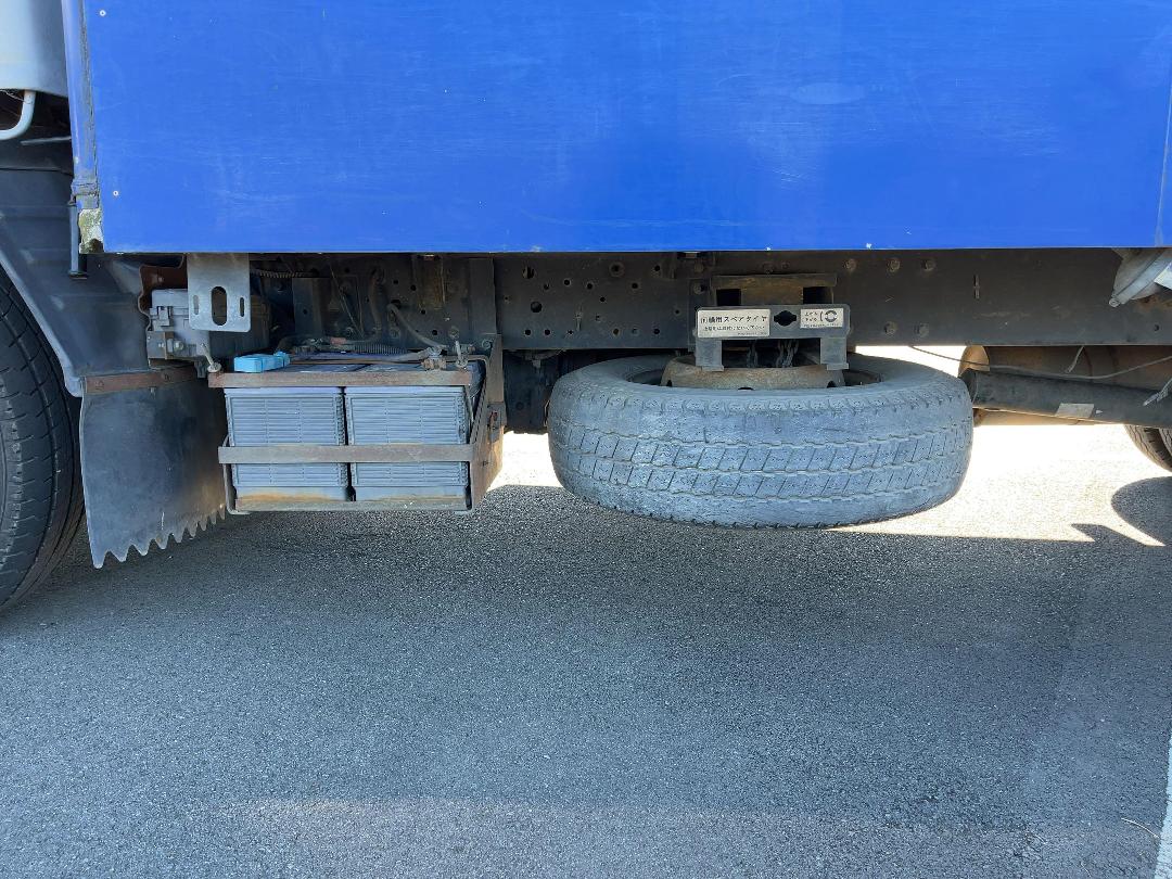 Photo '34' of Isuzu Elf Box Body