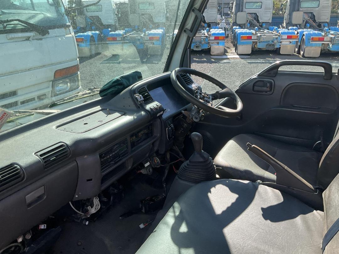 Photo '20' of Isuzu N Series 100P NKR275C Service Vehicle