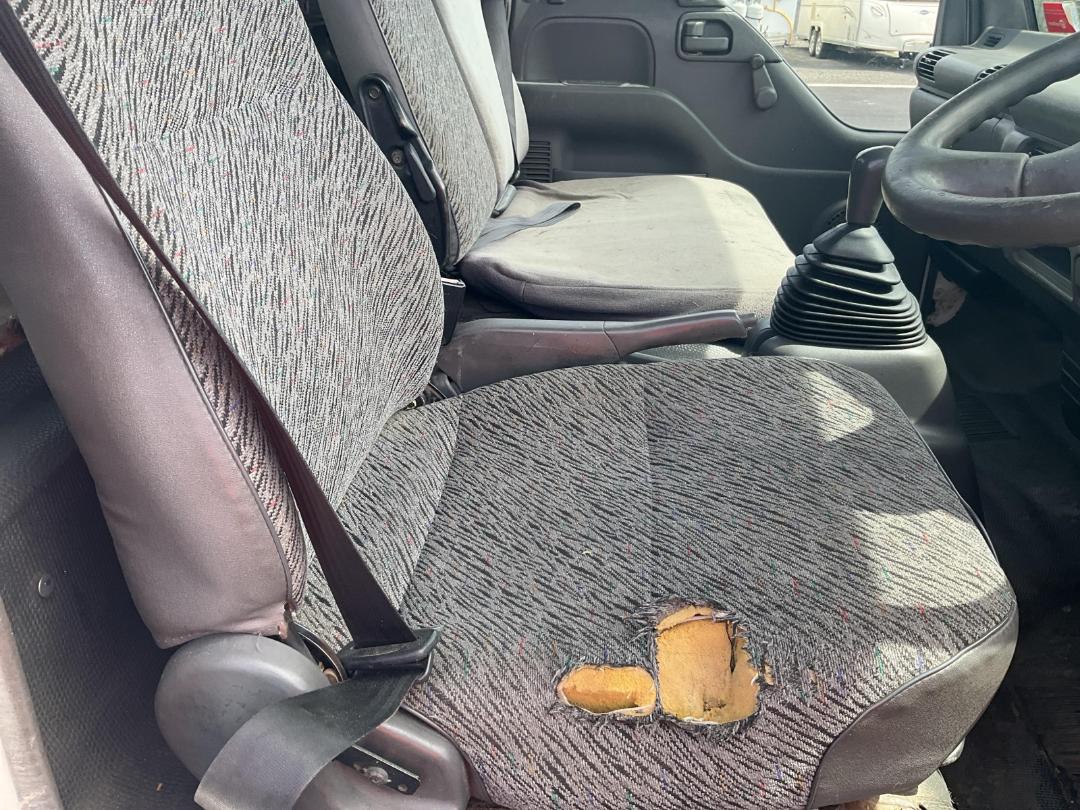 Photo '19' of Isuzu N Series 100P NPR450 Flat Deck Photo '19' of Isuzu N Series 100P NPR450 Flat Deck