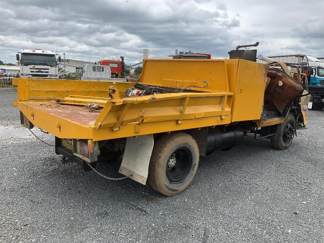 Photo '5' of Isuzu N Series 100P NPRCREW Tipper