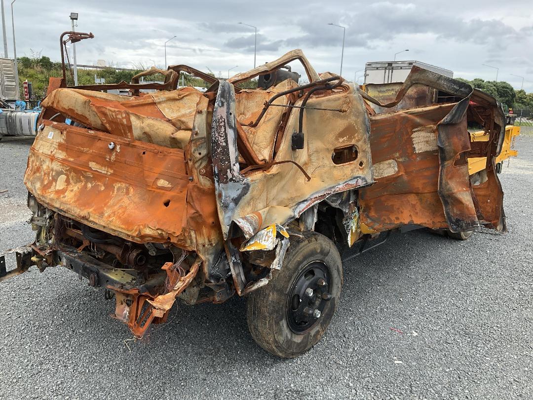 Photo '10' of Isuzu N Series 100P NPRCREW Tipper