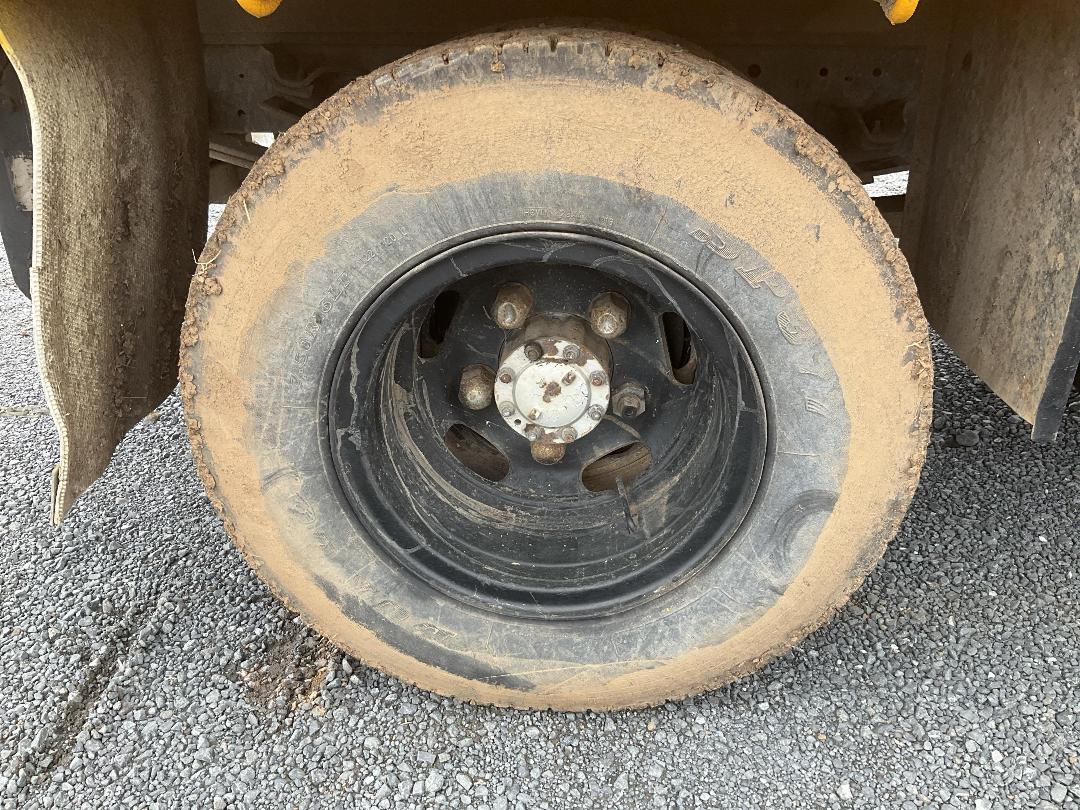 Photo '29' of Isuzu N Series 100P NPRCREW Tipper