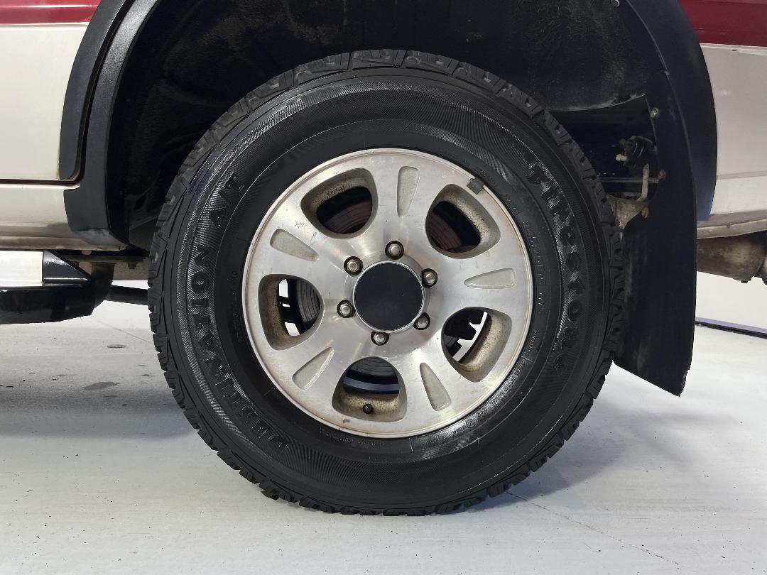 Photo '11' of Isuzu Wizard