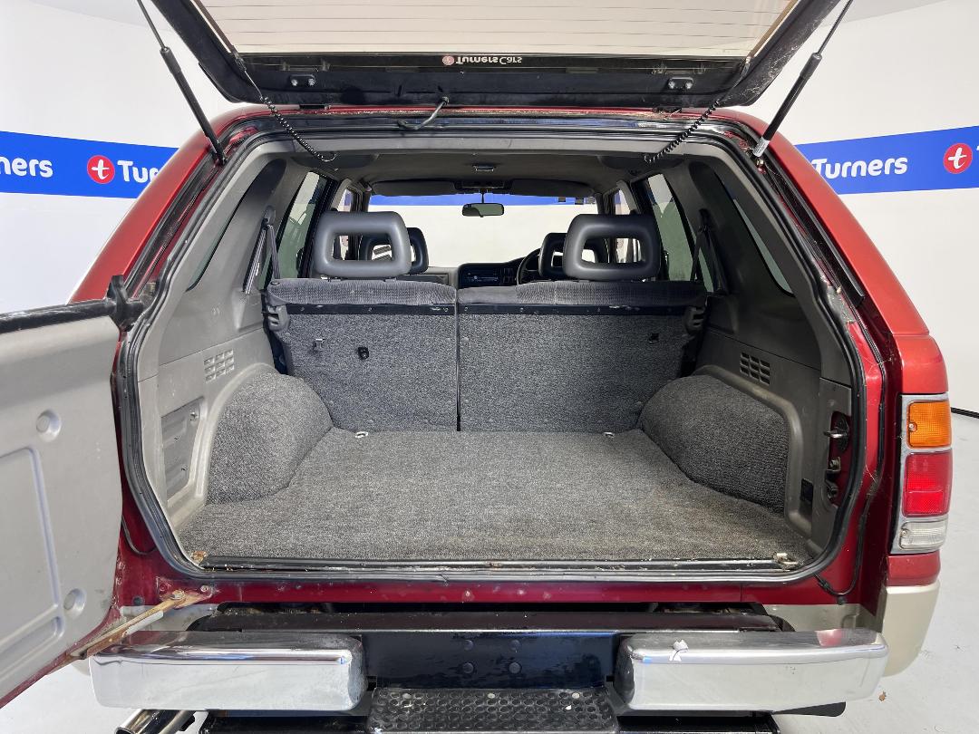 Photo '14' of Isuzu Wizard