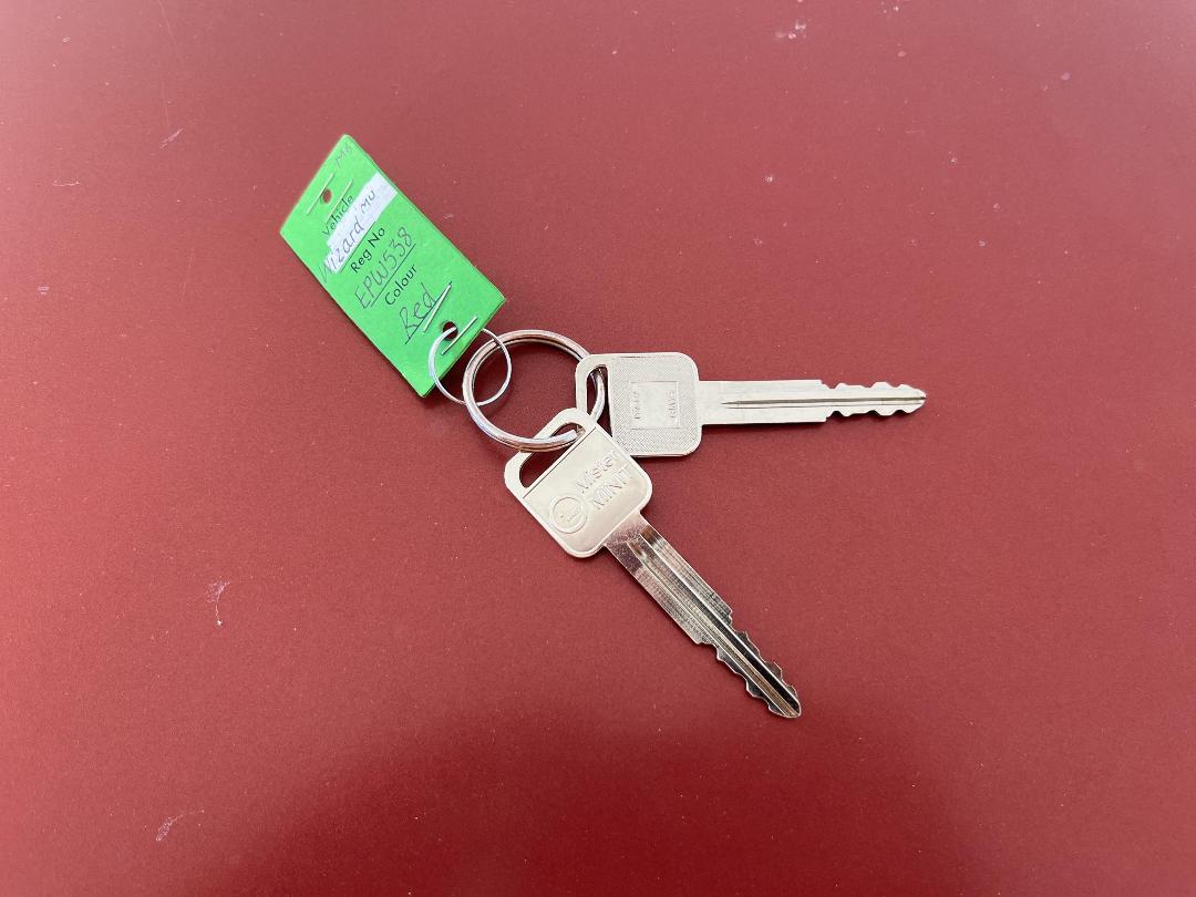 Photo '22' of Isuzu Wizard