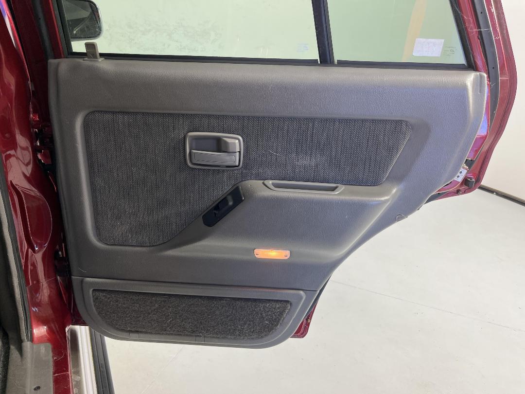 Photo '19' of Isuzu Wizard