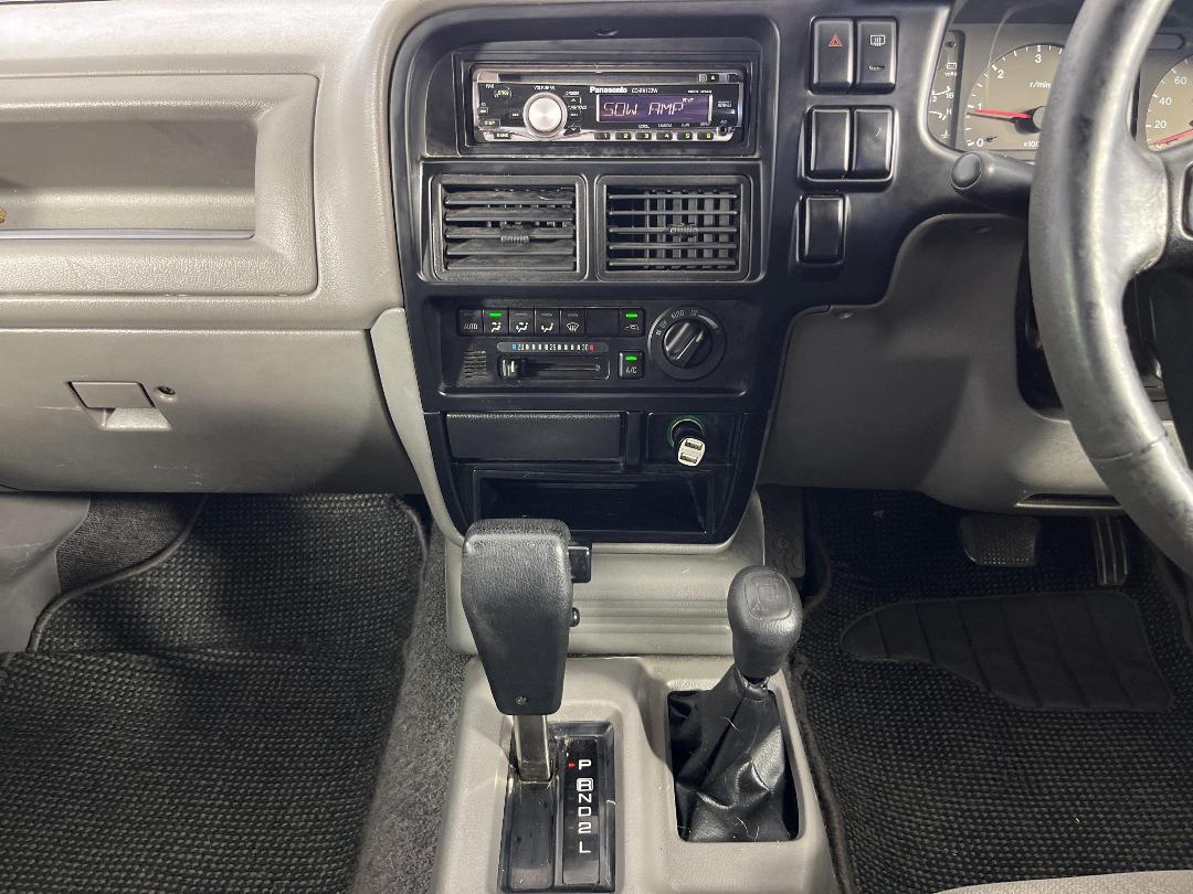 Photo '18' of Isuzu Wizard