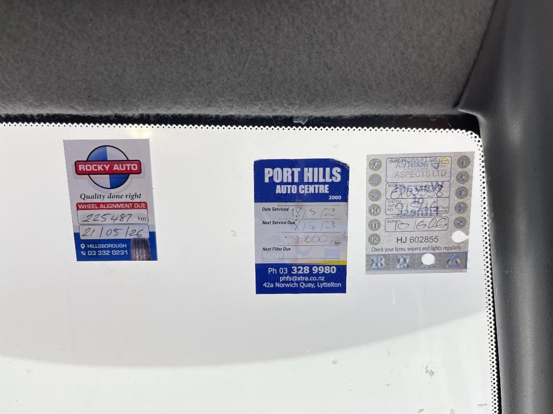 Photo '27' of Isuzu Wizard