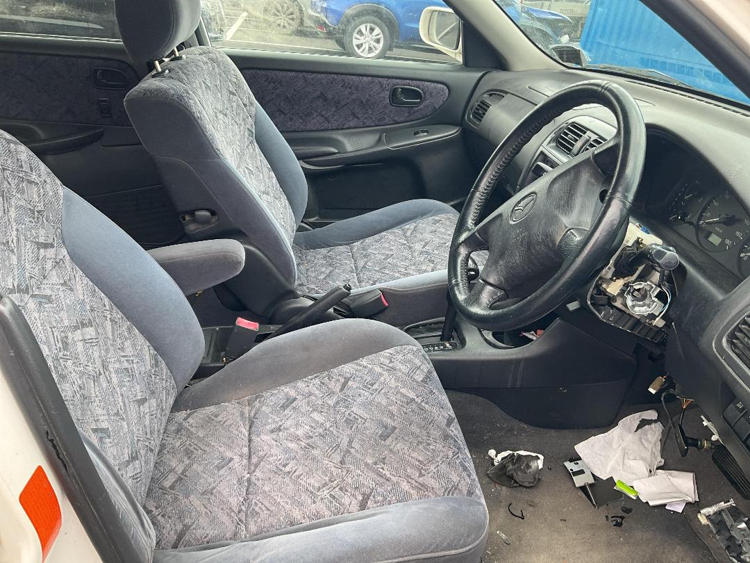 Photo '14' of Mazda Capella Wagon Photo '14' of Mazda Capella Wagon