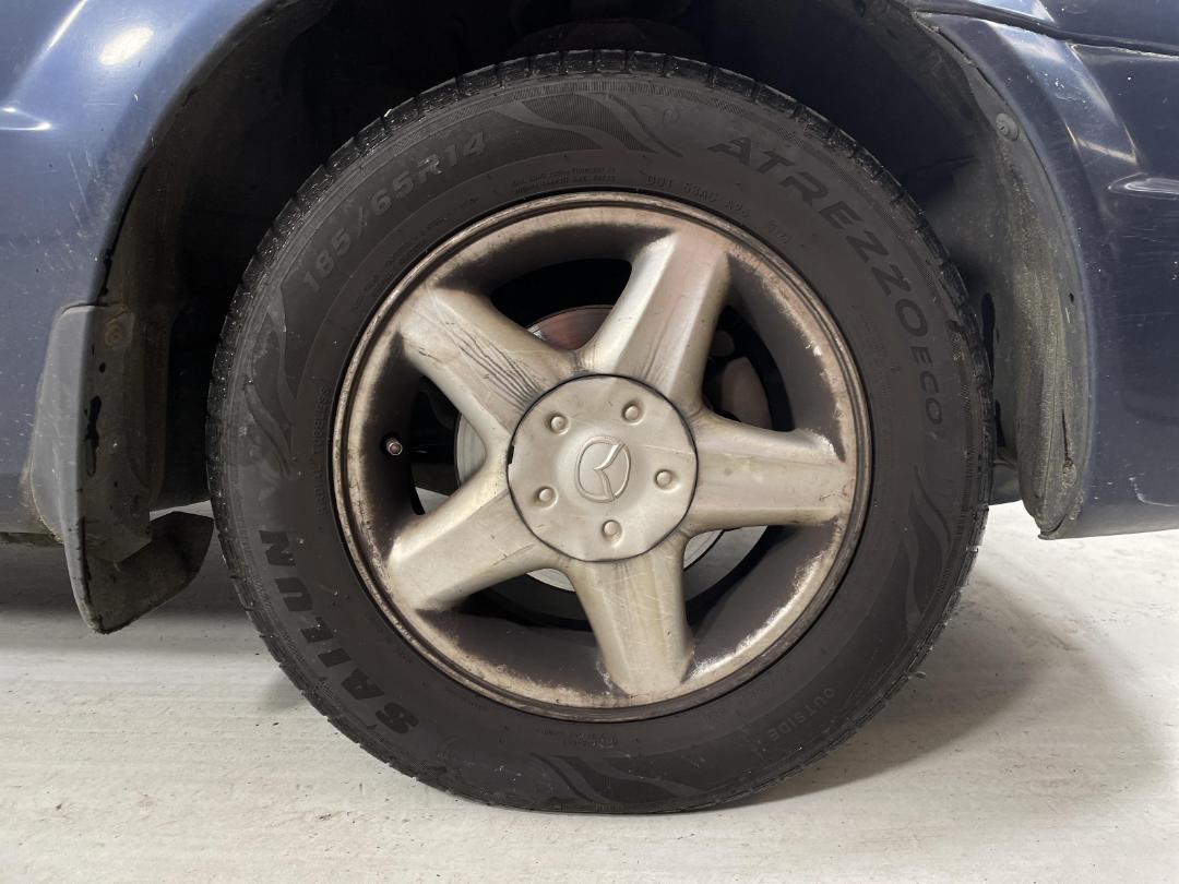 Photo '7' of Mazda Familia