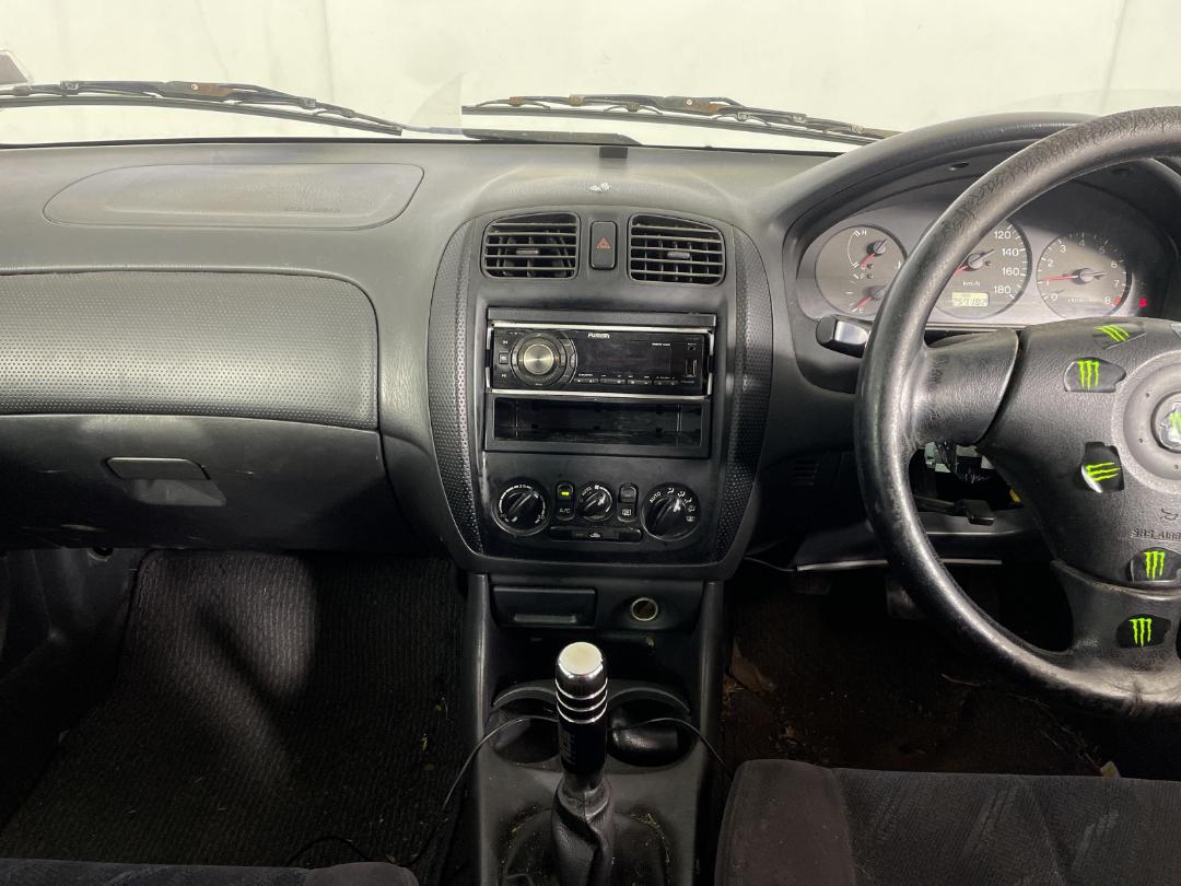 Photo '16' of Mazda Familia