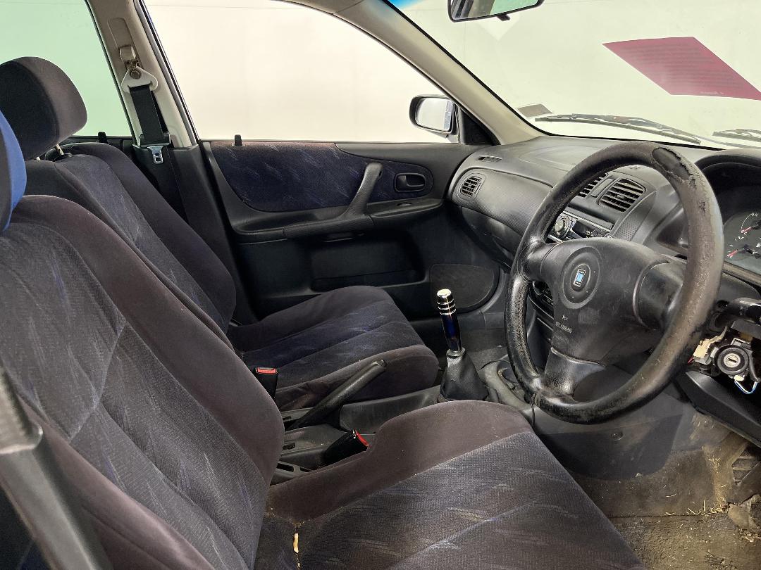 Photo '14' of Mazda Familia