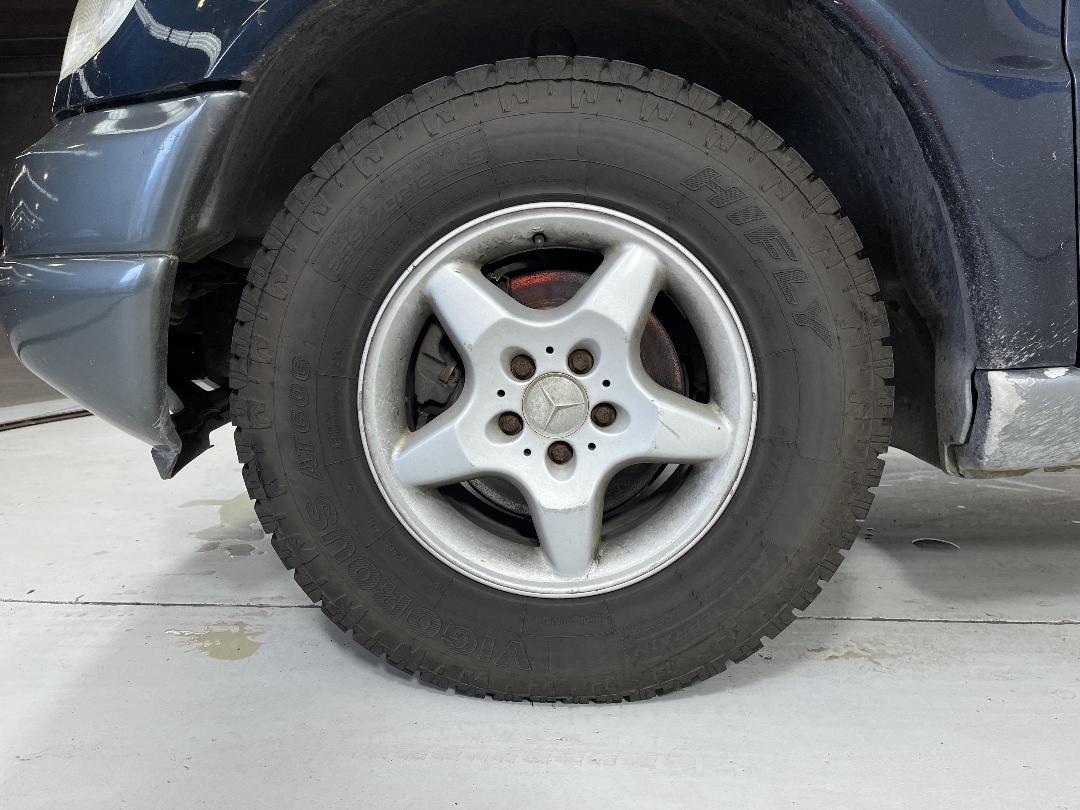 Photo '8' of Mercedes-Benz ML320