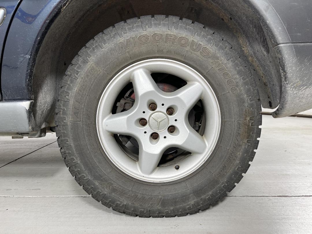 Photo '9' of Mercedes-Benz ML320