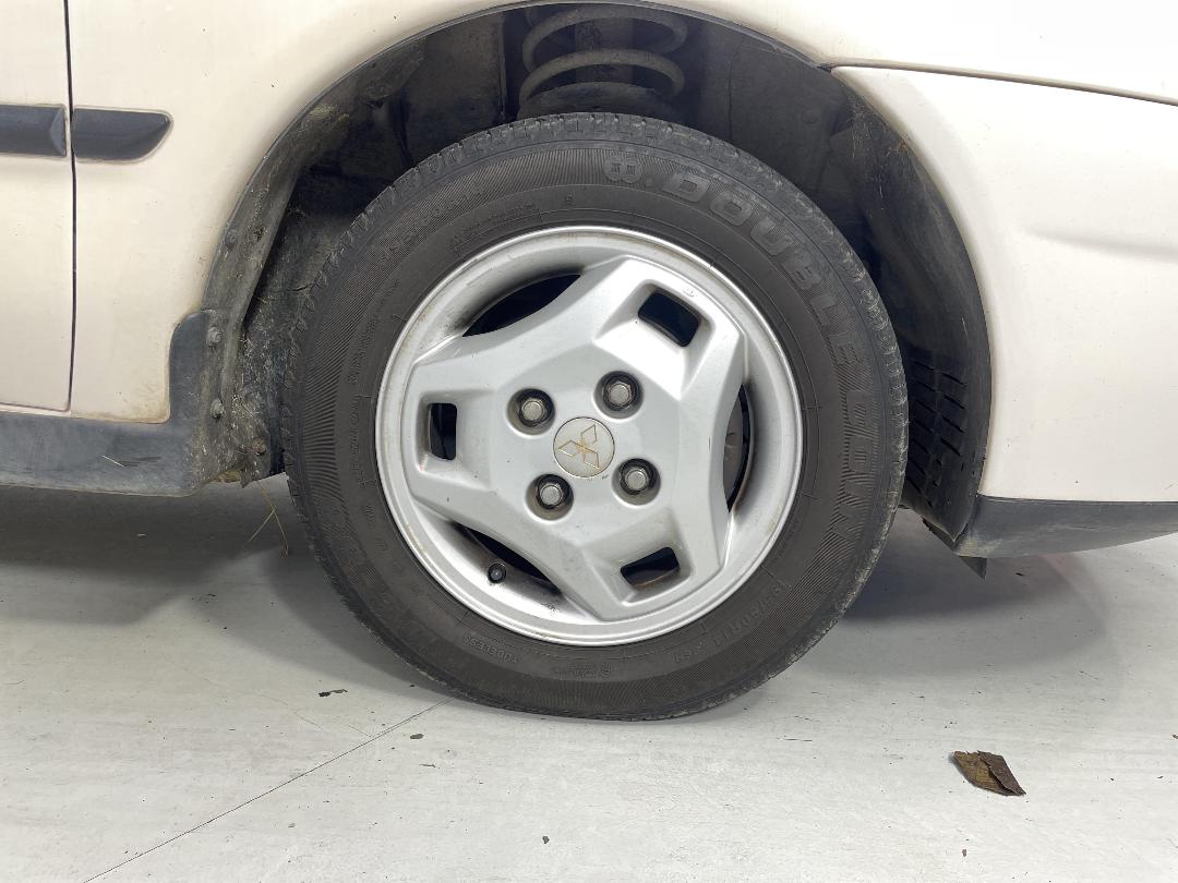 Photo '9' of Mitsubishi Carisma Photo '9' of Mitsubishi Carisma