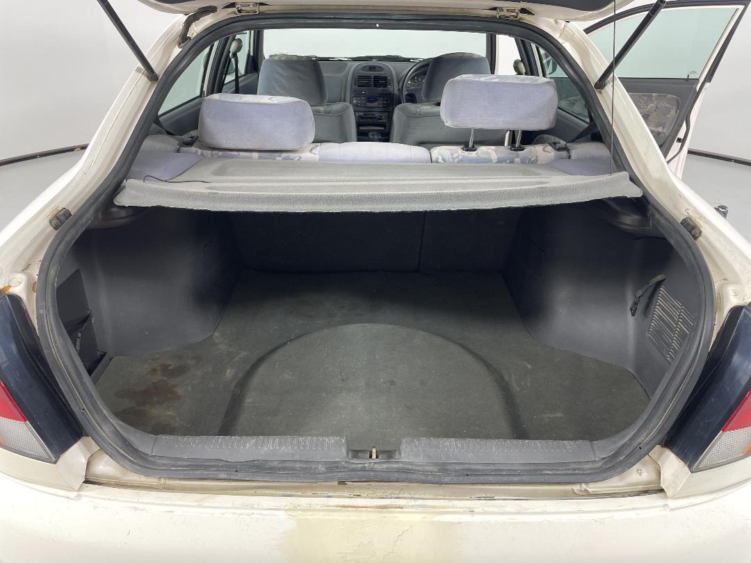 Photo '14' of Mitsubishi Carisma Photo '14' of Mitsubishi Carisma