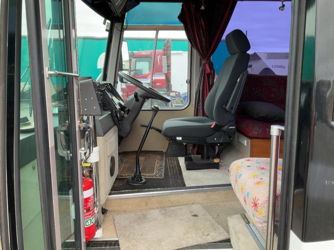 Photo '9' of Mitsubishi Fuso Bus