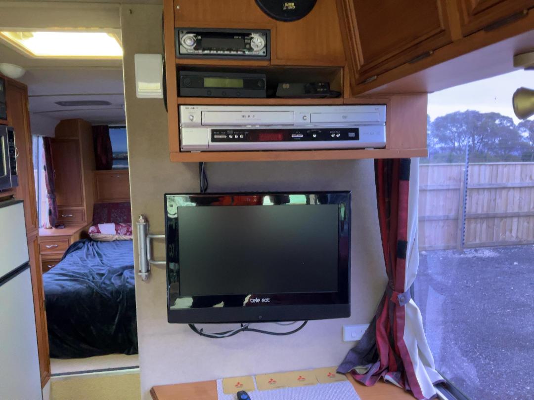 Photo '19' of Mitsubishi Fuso Bus