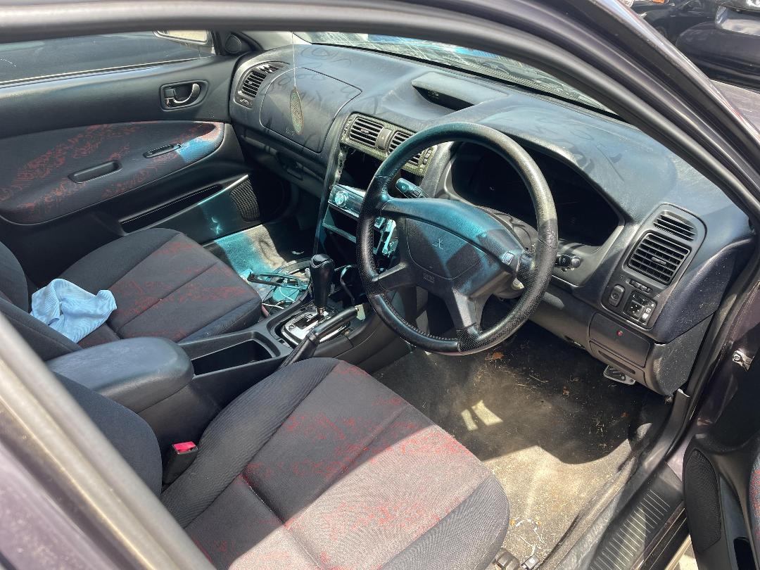 Photo '7' of Mitsubishi Legnum VR-4 Photo '7' of Mitsubishi Legnum VR-4