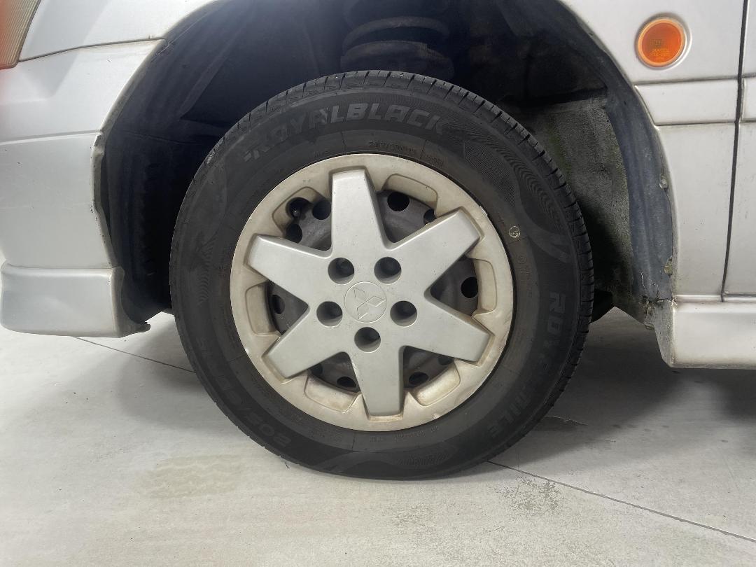 Photo '8' of Mitsubishi RVR X2