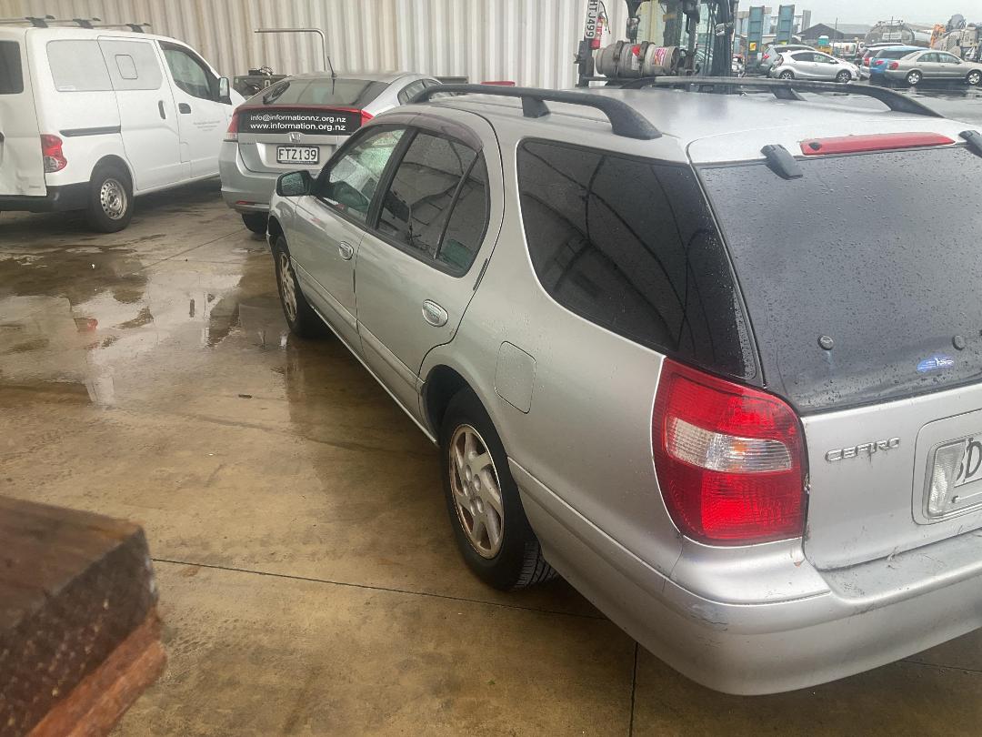 Photo '3' of Nissan Cefiro Photo '3' of Nissan Cefiro