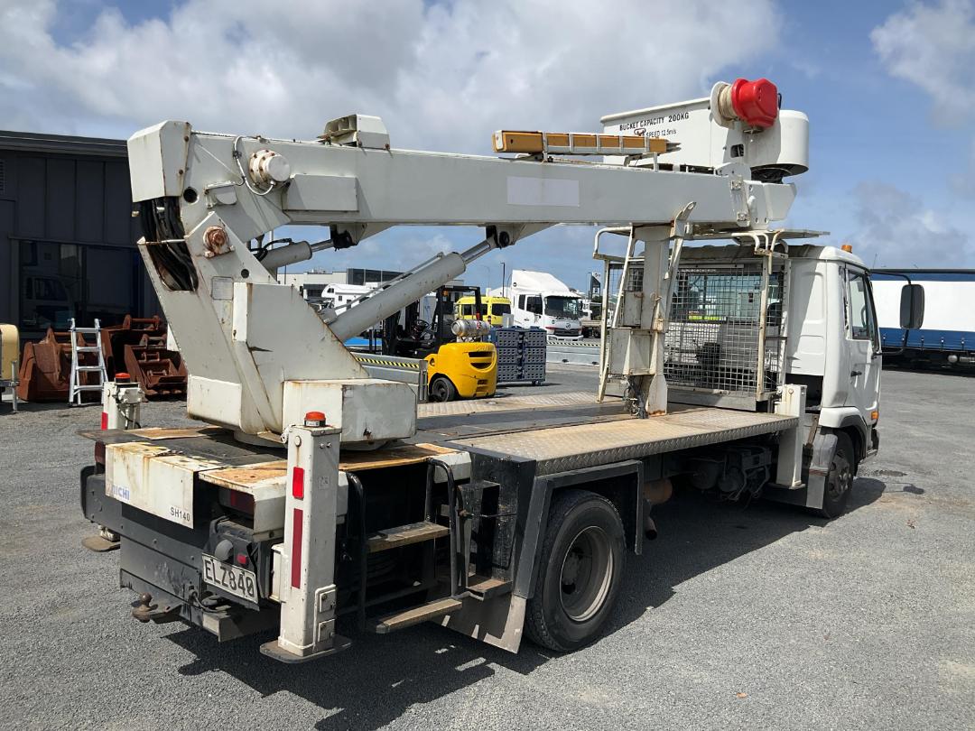 Photo '4' of Nissan Condor MK210F Cherry Picker/EWP