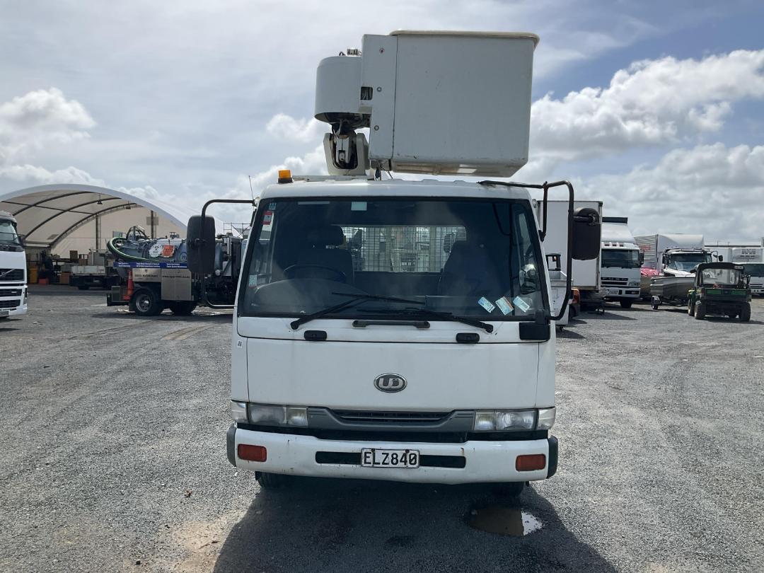 Photo '10' of Nissan Condor MK210F Cherry Picker/EWP