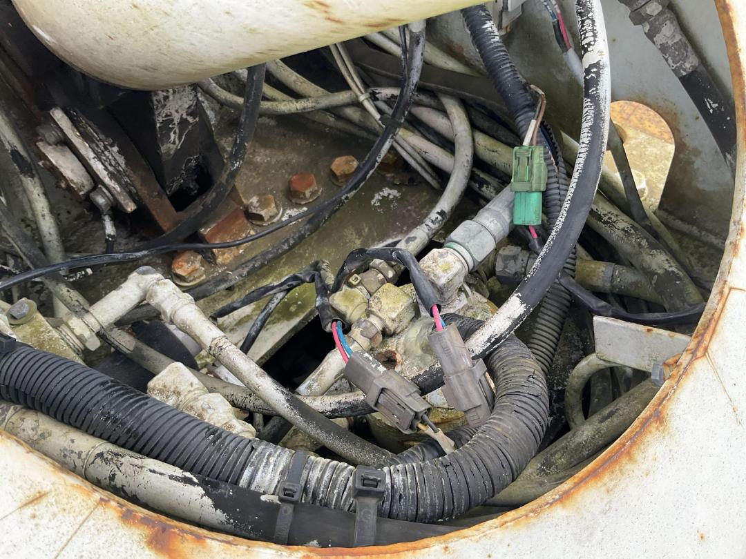 Photo '28' of Nissan Condor MK210F Cherry Picker/EWP