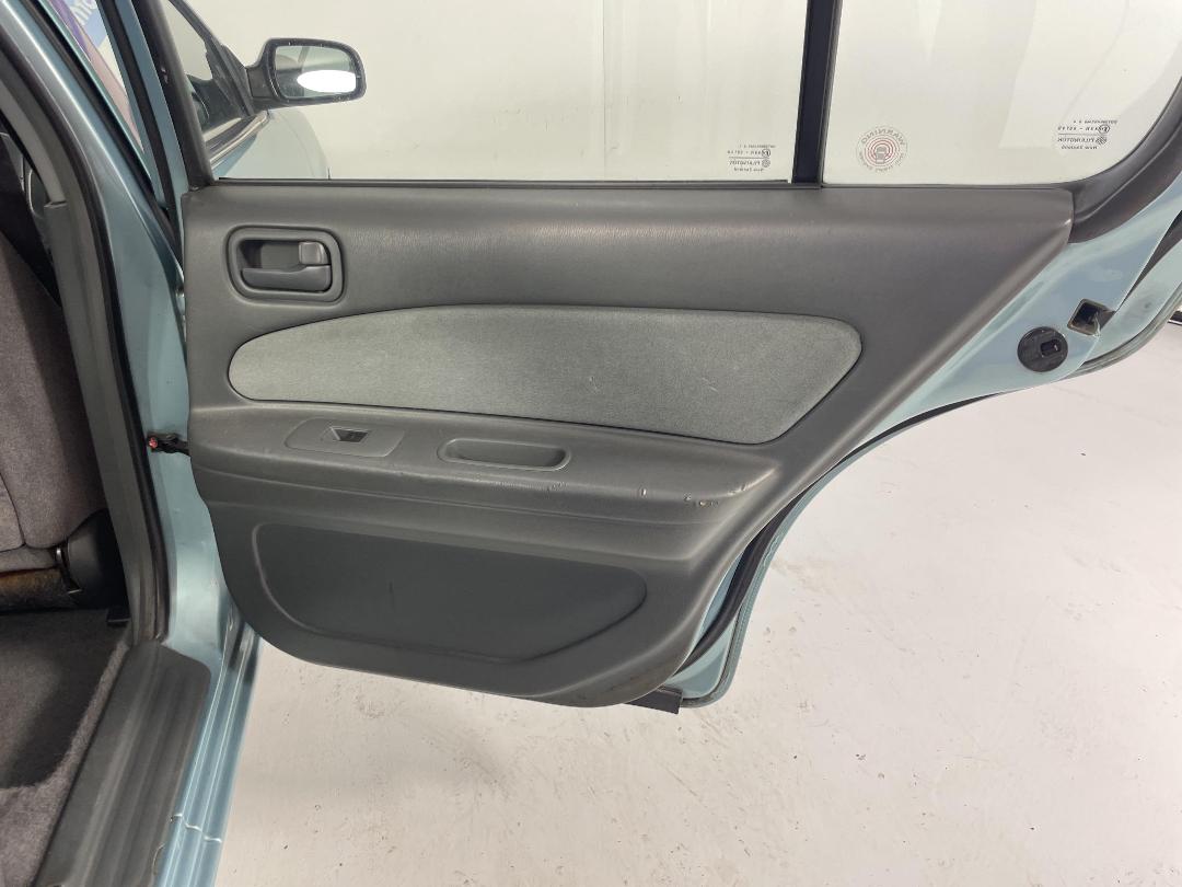 Photo '17' of Nissan Maxima S