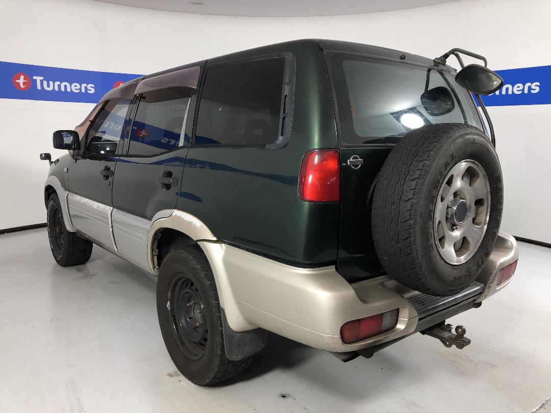 Photo '5' of Nissan Mistral