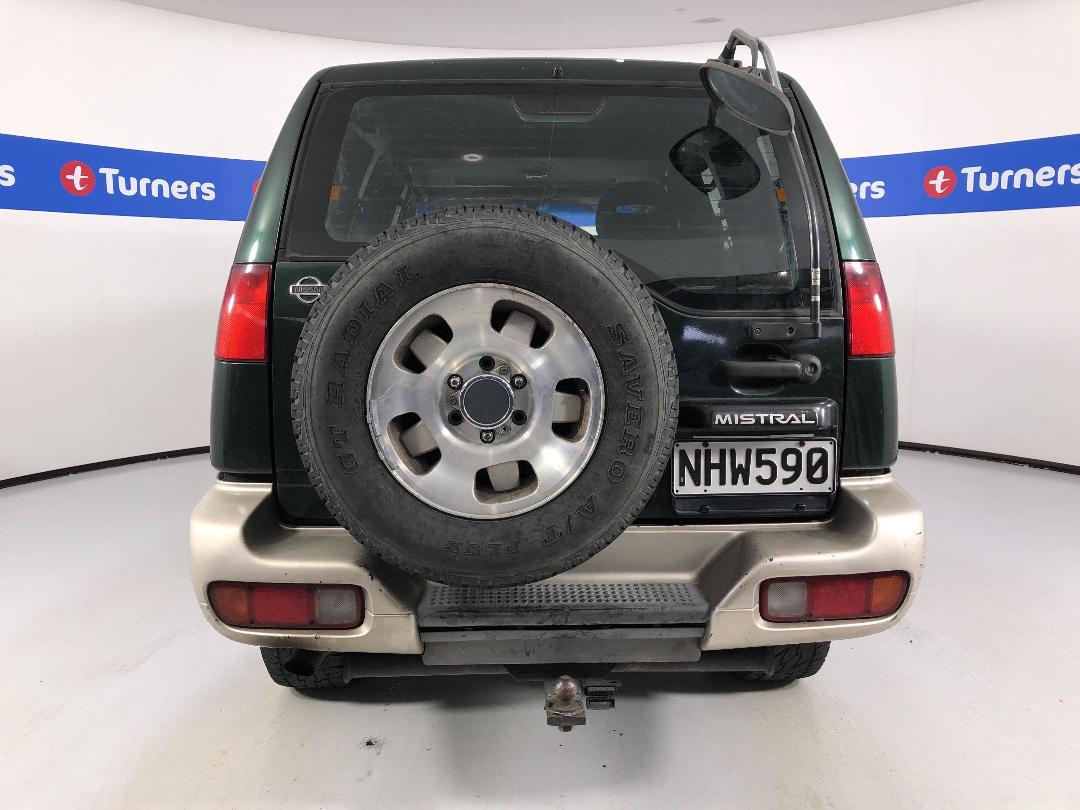 Photo '6' of Nissan Mistral