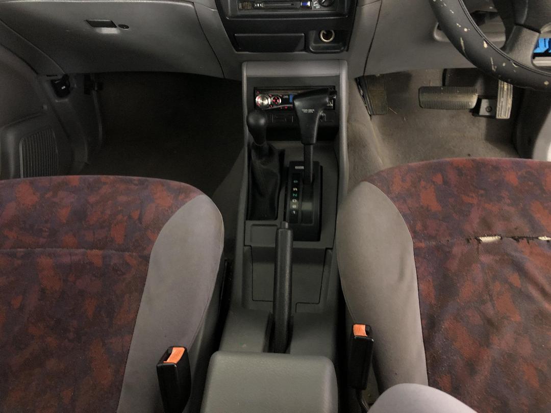 Photo '18' of Nissan Mistral