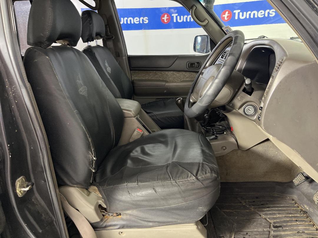 Photo '16' of Nissan Patrol