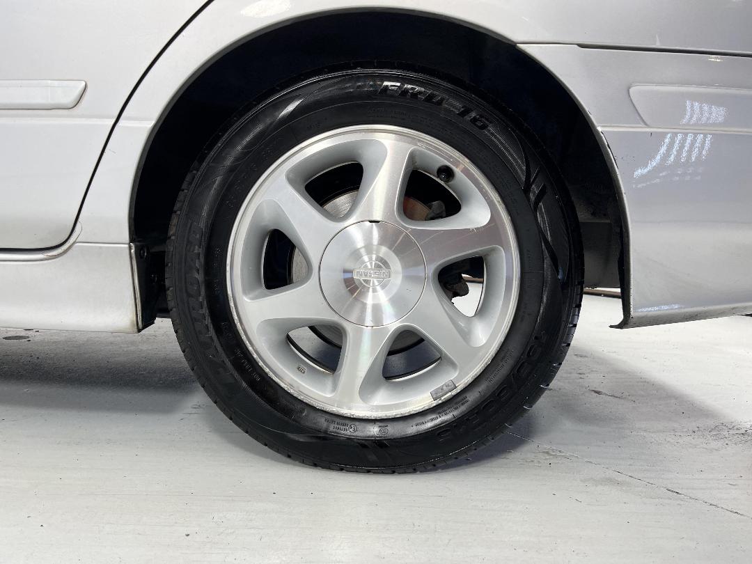 Photo '11' of Nissan Primera