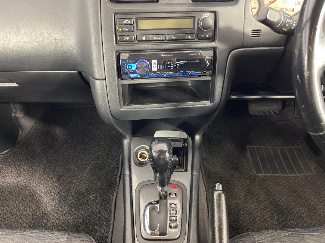 Photo '18' of Nissan Primera