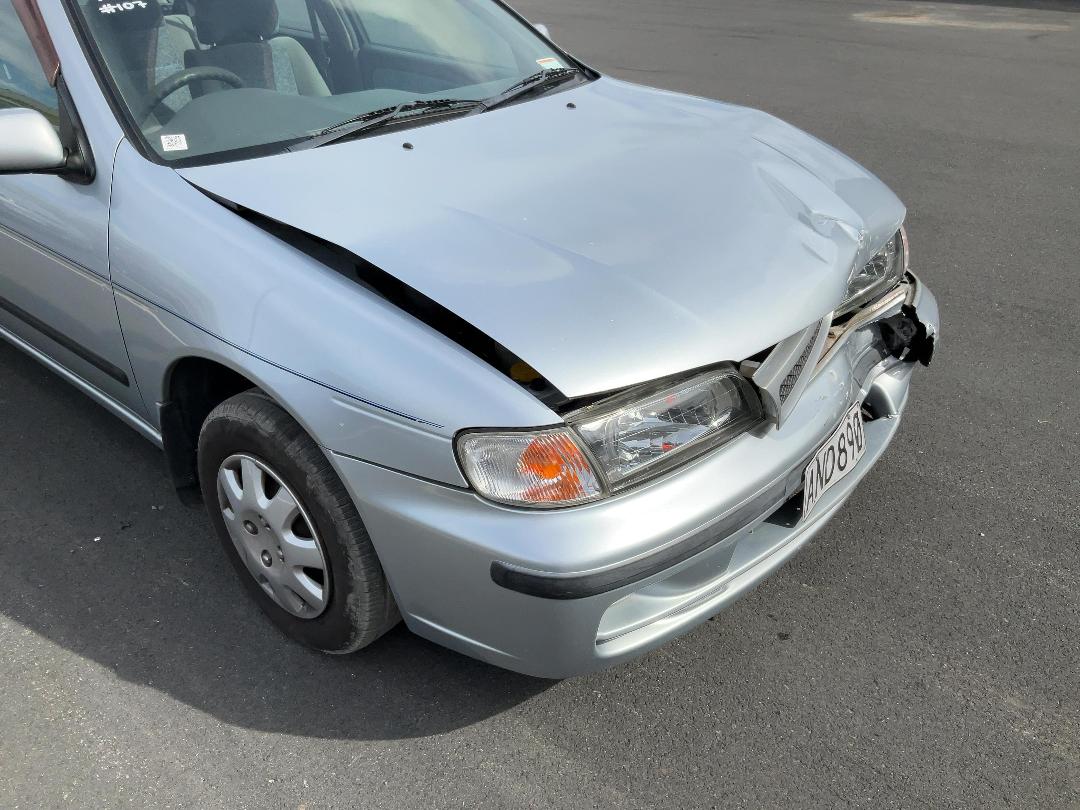 Photo '13' of Nissan Sunny Lucino