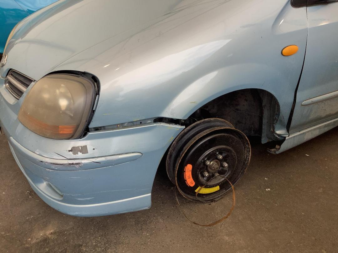 Photo '2' of Nissan Tino