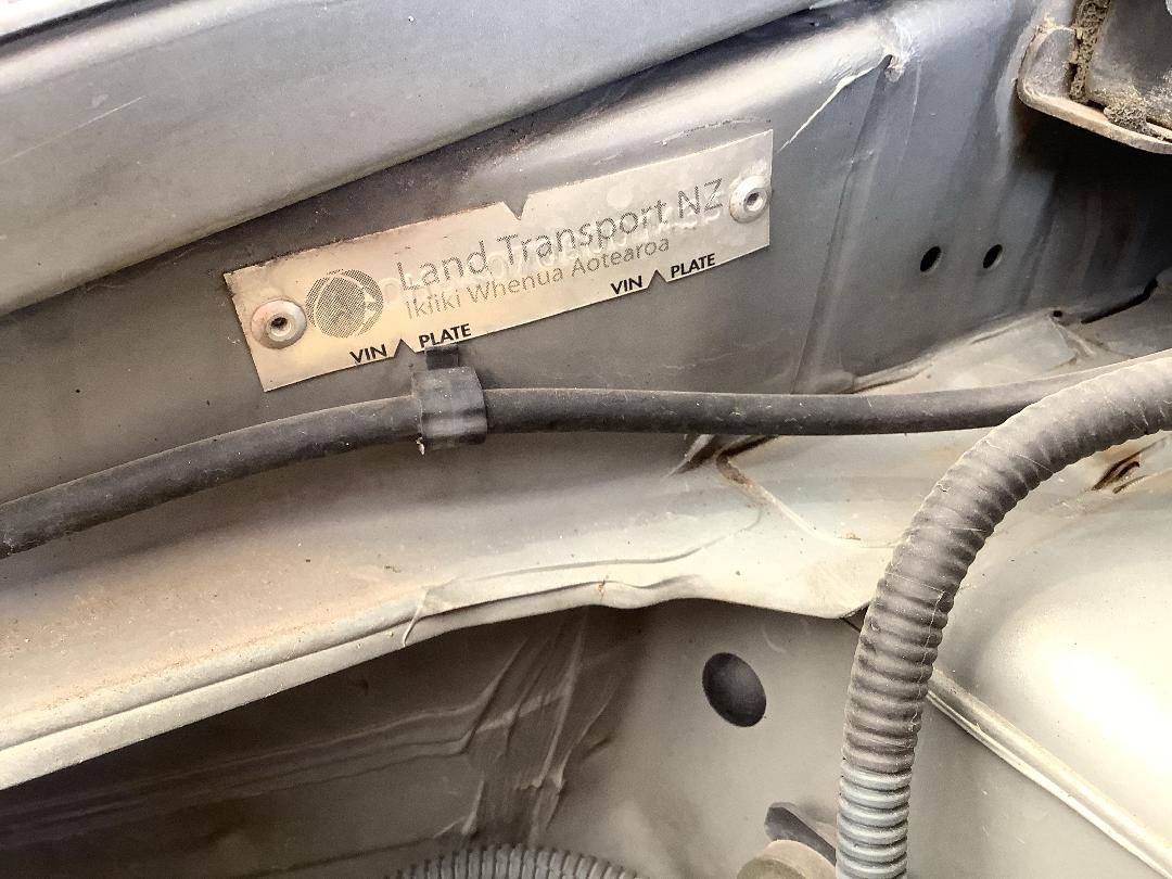 Photo '13' of Nissan Tino